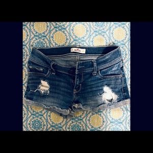 Size 00 Hollister shorts
